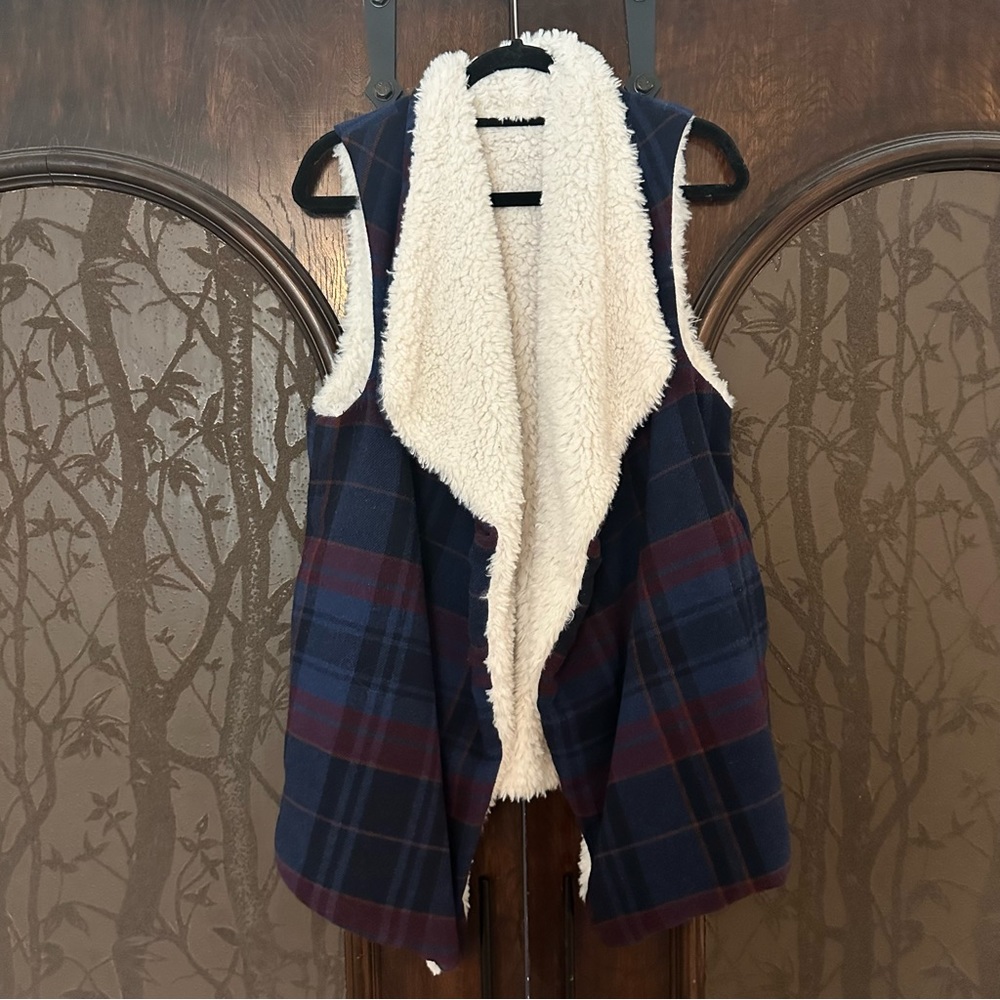 Plaid Winter Vest with Sherpa Lining